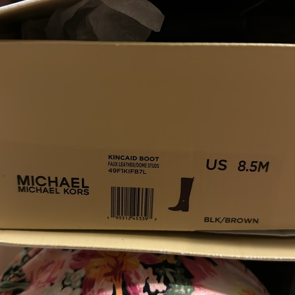 Michael Kors Boots - Picture 6 of 8